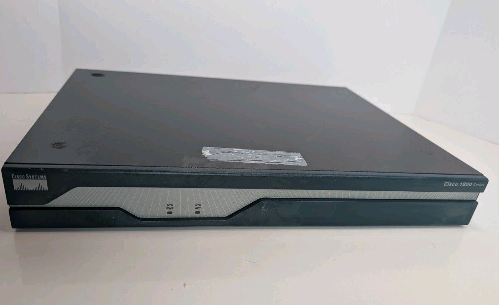 Cisco 1841 Router CISCO1841 V03 64MB Flash 2x FE Ports 1800 Series Powers On