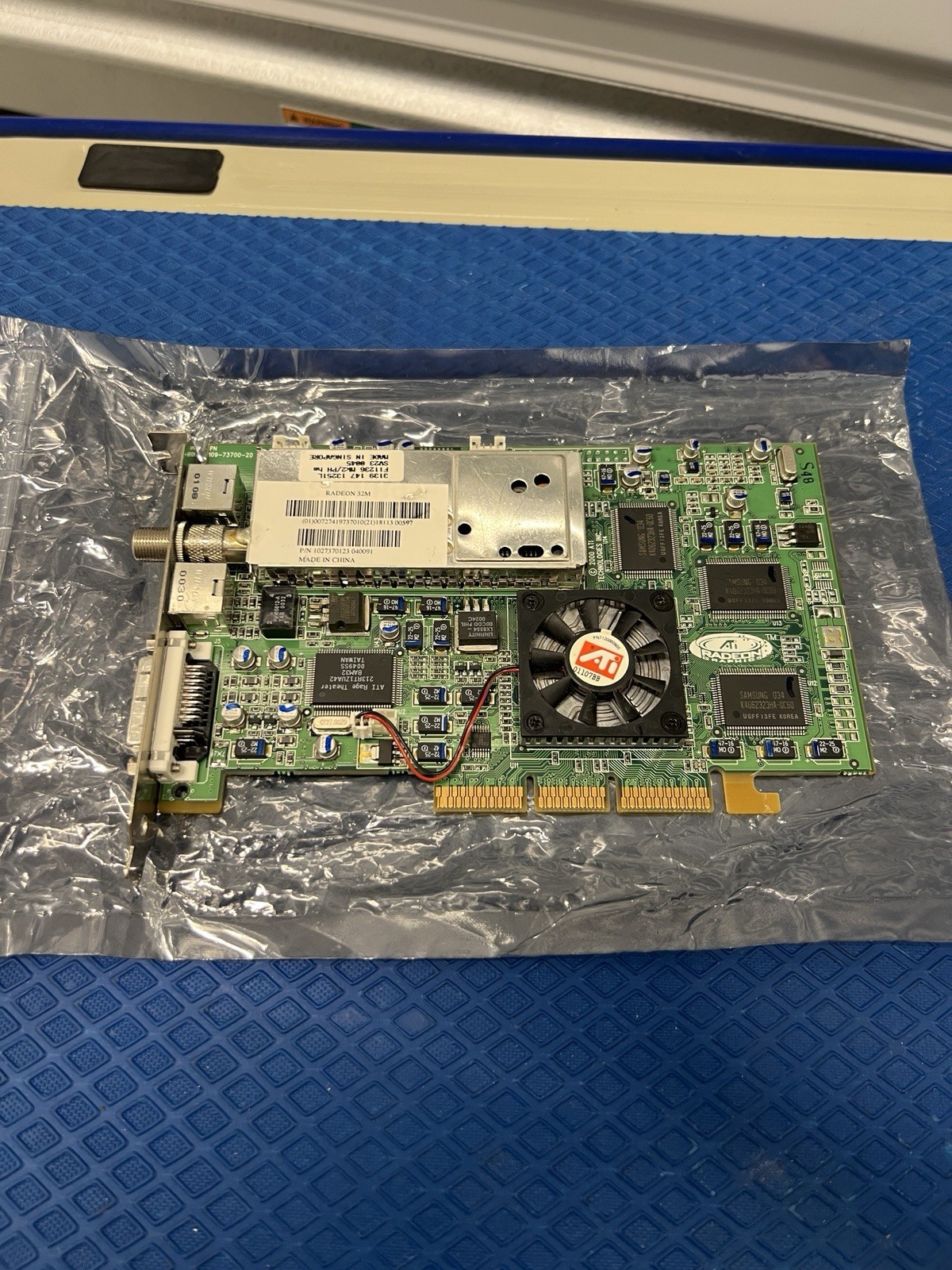 ATI Radeon 7200 32MB 32M AGP Video Card 109-73700-20 