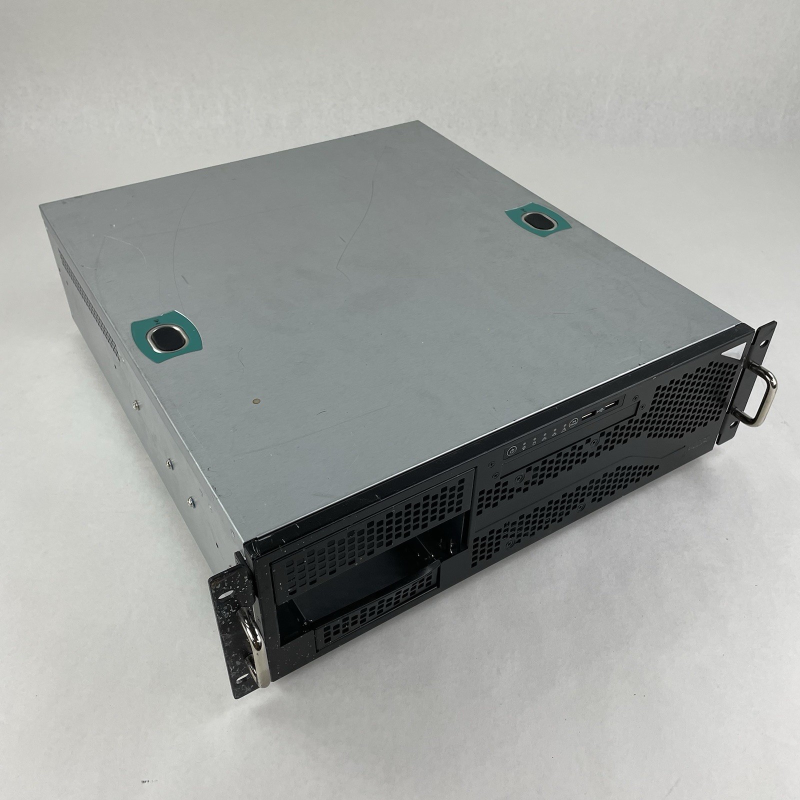In-Win R300 3U Rackmount BareBones