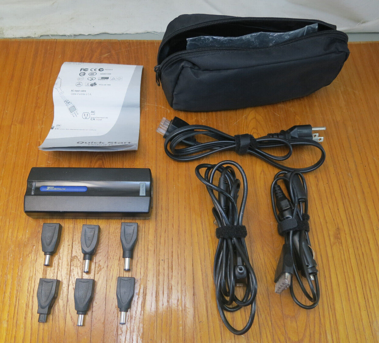 TARGUS AC/DC70U APM10 AC Laptop Power Adapter & Accessories, Adaptors, 15-24V
