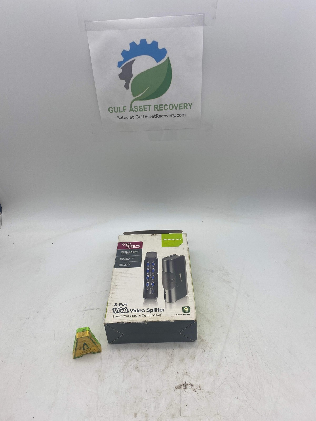 IO Gear GVS78 8-Port VGA Video Splitter (Open Box)
