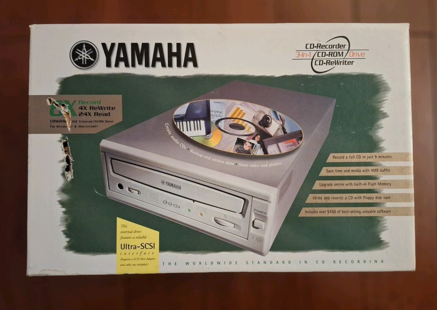 YAMAHA CD-RW 3 in 1 CD ROM Drive CD-Rewriter Ultra-SCSI CRW8824SXZ/ CRW8424SXZ