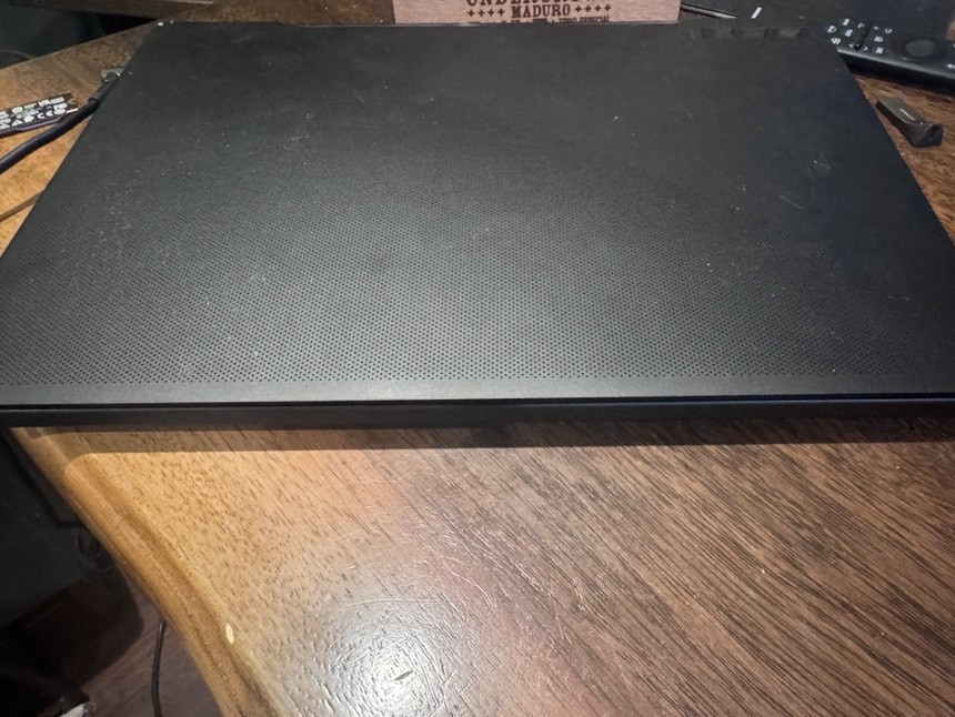 Asus ROG Zephyrus M16 GU604 16 240Hz QHD+ 2.6GHz i9-13900H 64GB 1TB SSD RTX 4070