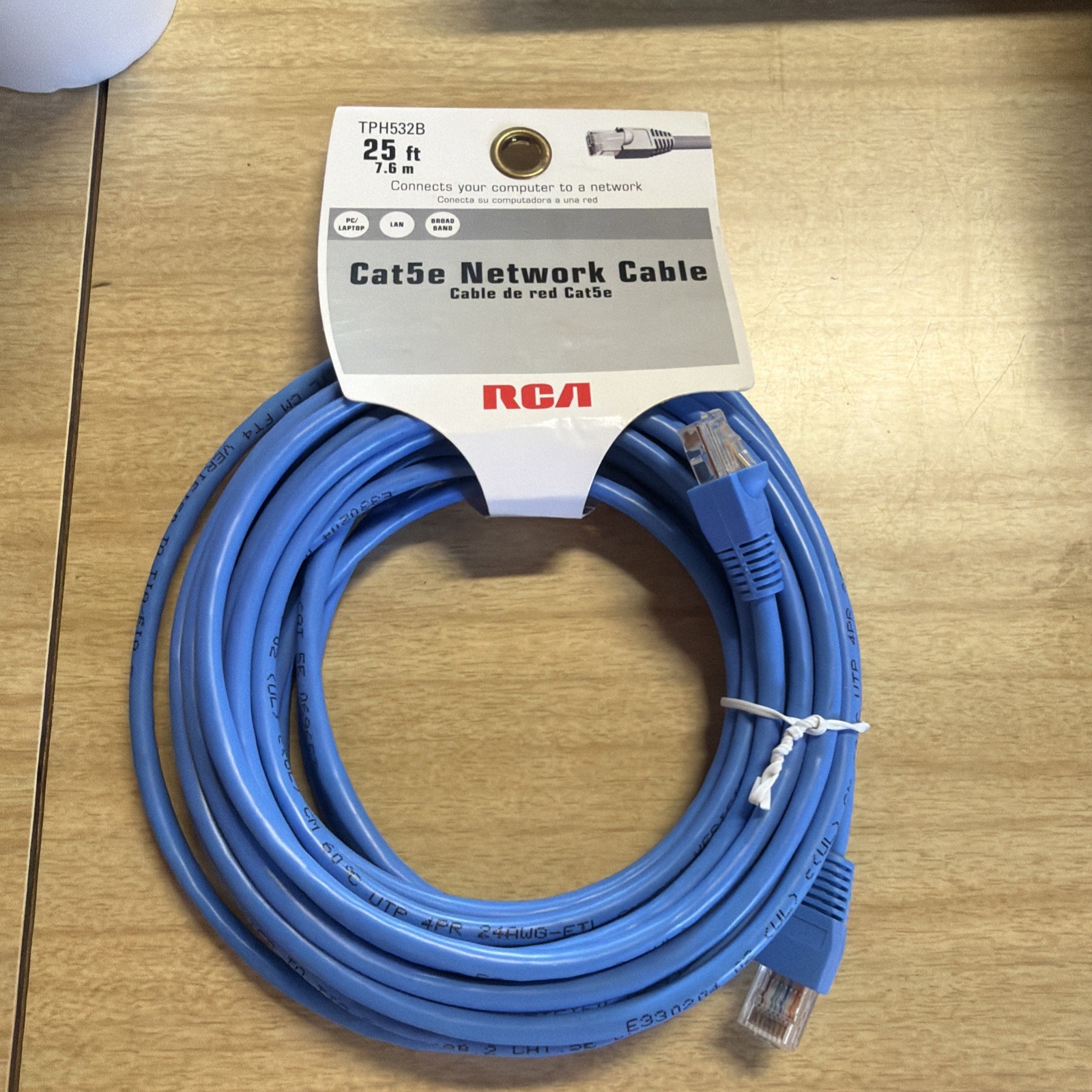 Cat5e Network Cable/Cable de red Cat5e