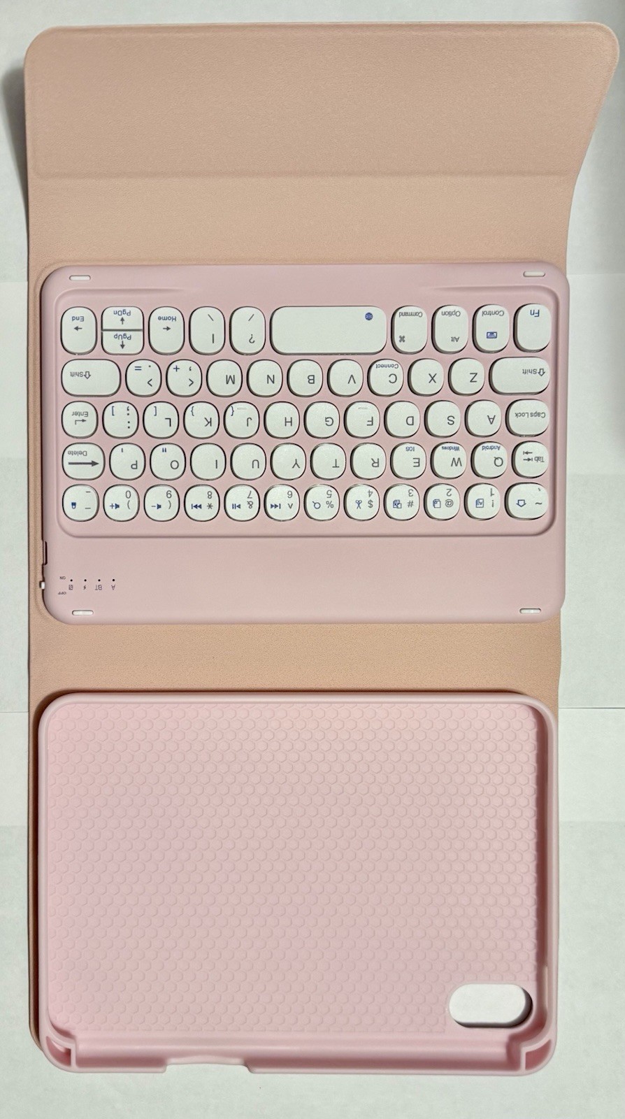 Mini ipad case with detachable keyboard