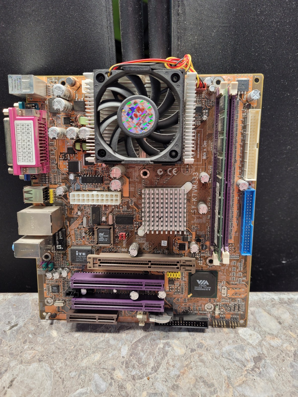 *COMBO SOYO SY-K7VM333 mATX Motherboard AMD Athlon XP 2000+ 512MB Ram Retro