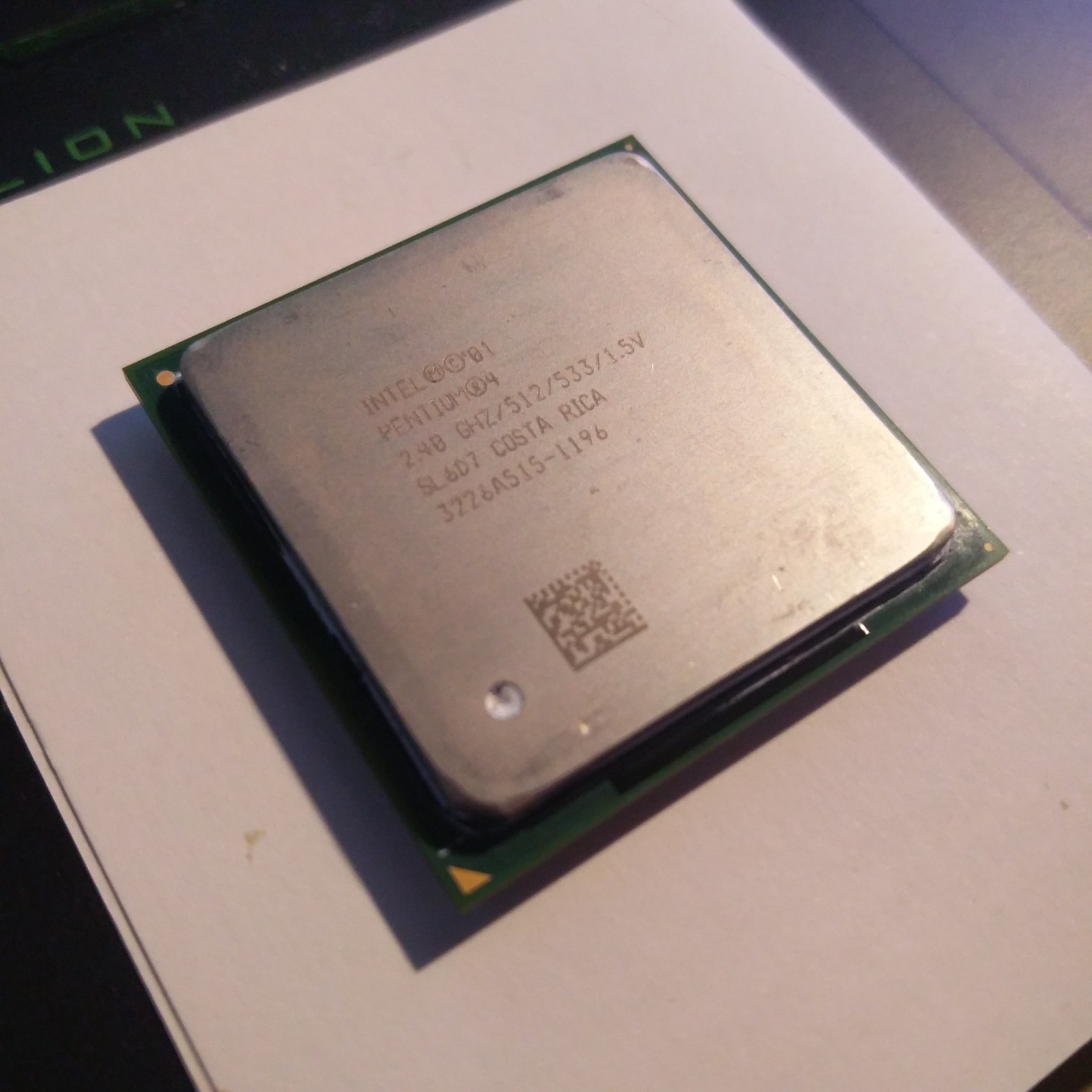 Intel Pentium 4 2.4GHz (BX80532PE2400D) Processor