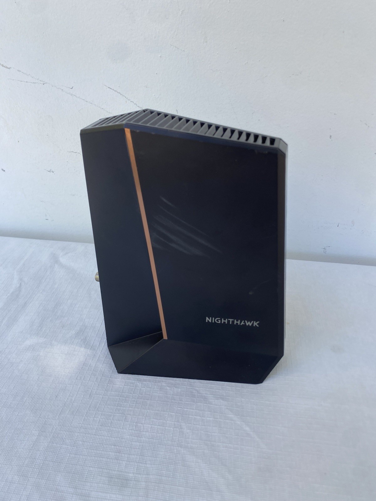 NETGEAR CM2000 Nighthawk DOCSIS 3.1 Cable Modem No Power Cable Used Black