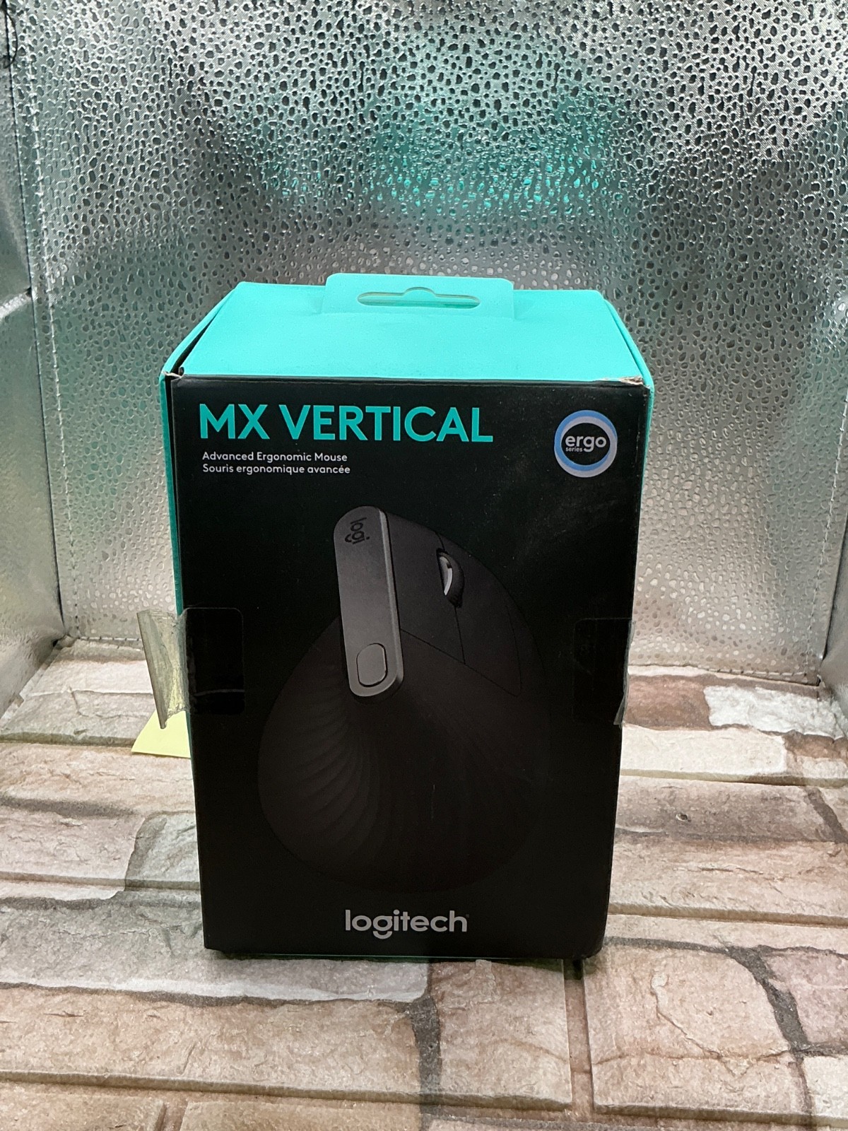 Logitech MX Vertical Ergonomic Vertical Mouse Bluetooth/USB Black *OPEN BOX