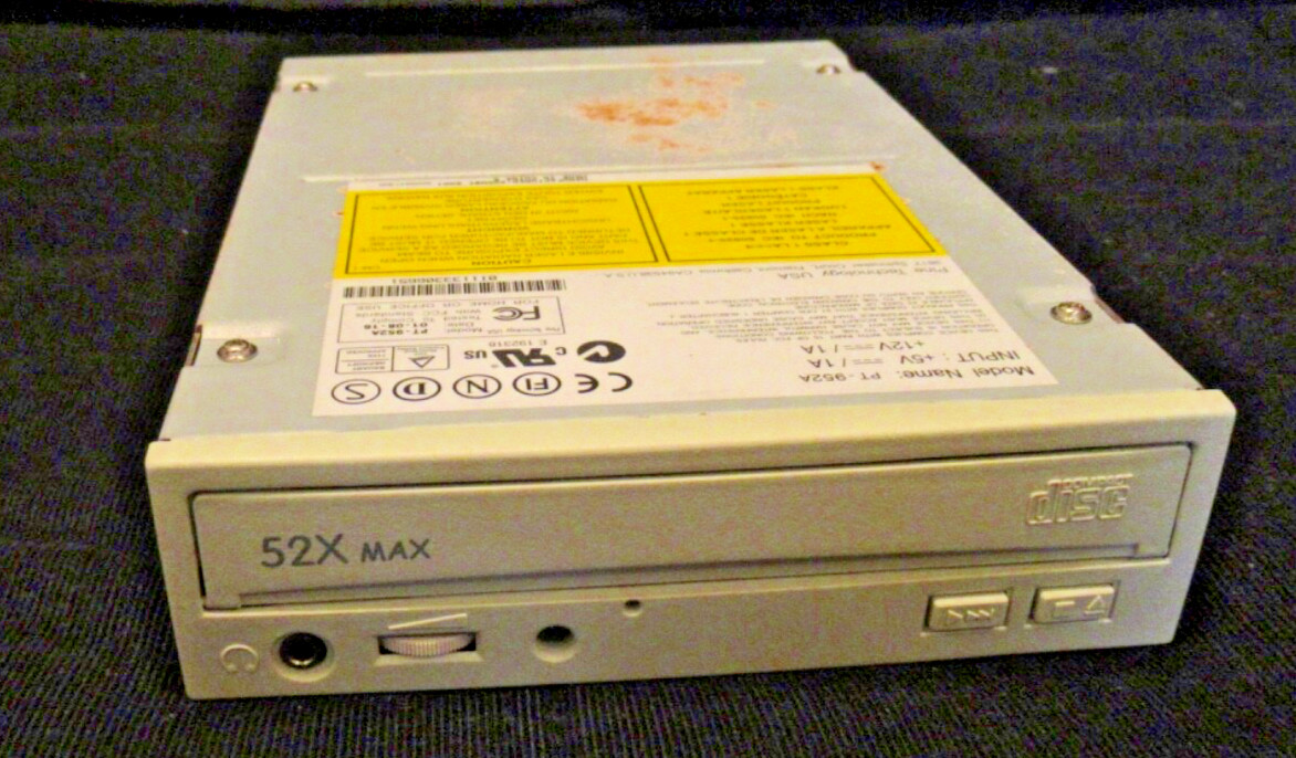 VINTAGE PINE TECHNOLOGY  PT-952A 52X IDE CD-ROM DRIVE  5.25