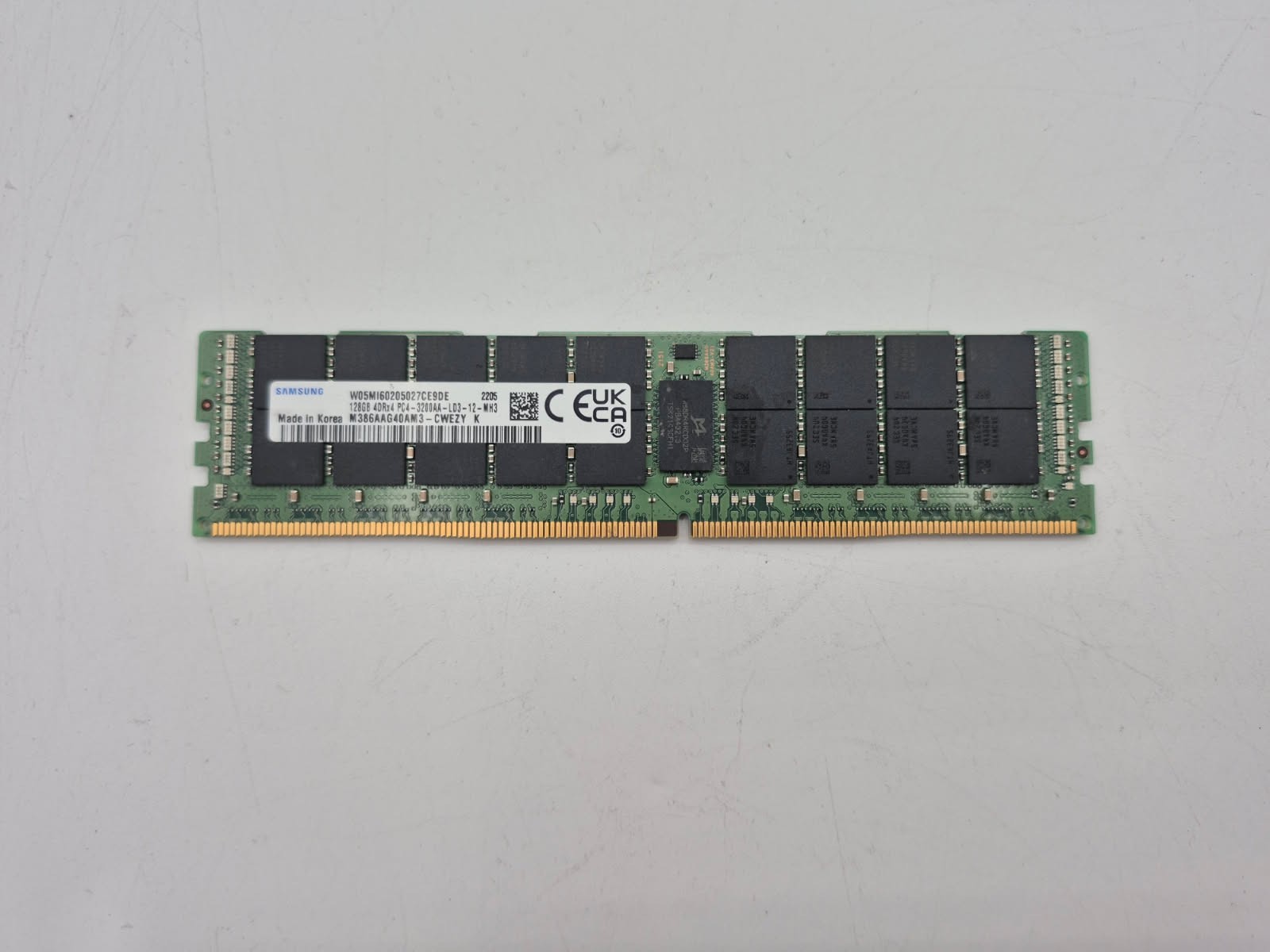 Samsung 128GB 4DRX4 PC4 3200 Mhz DDR4 ECC Server Ram M386AAG40AM3-CWEZY K AA