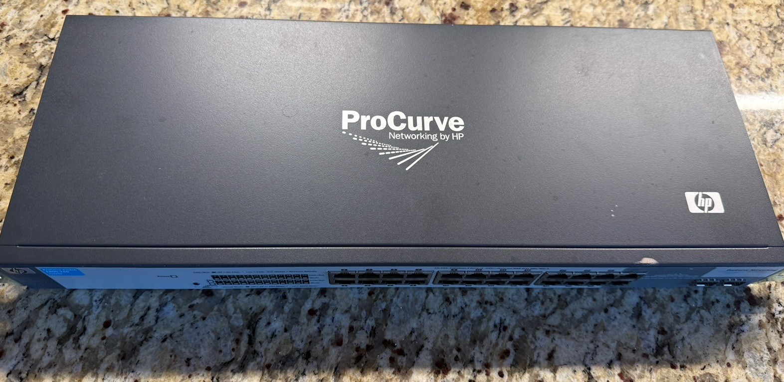 HP  ProCurve 1800-24G (J9028B) 24 Port Rack-Mountable Switch Managed