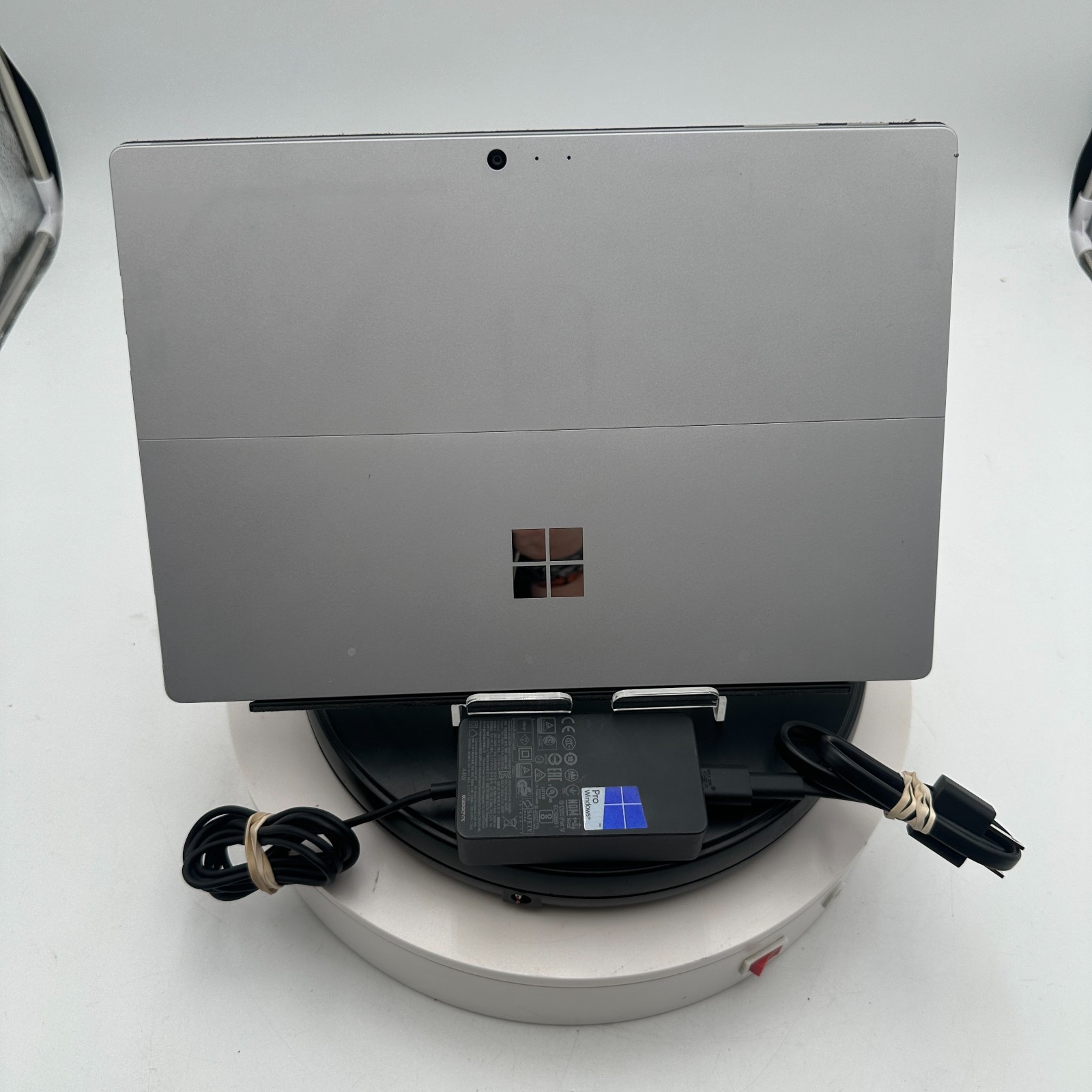 Microsoft Surface Pro 5 Model 1796 2017 128GB Wi-Fi