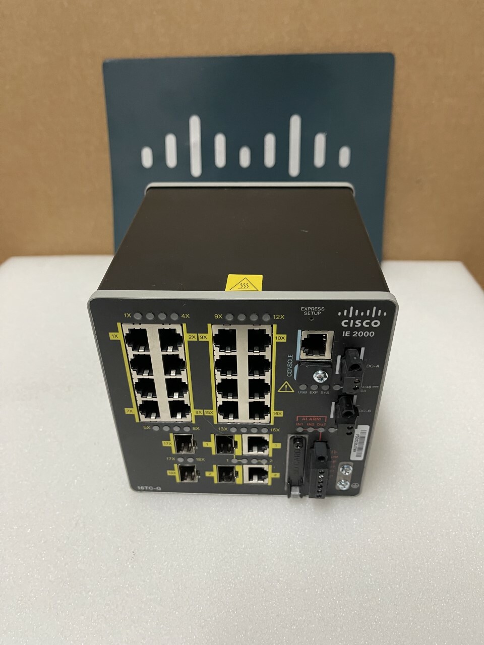Cisco IE-2000-16TC-G-E Industrial Network Switch Managed Fast Ethernet