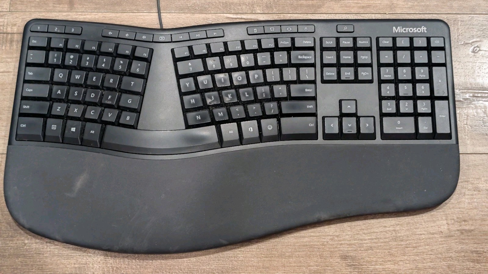 MICROSOFT Ergonomic Keyboard Model 1878 Wired USB Black 