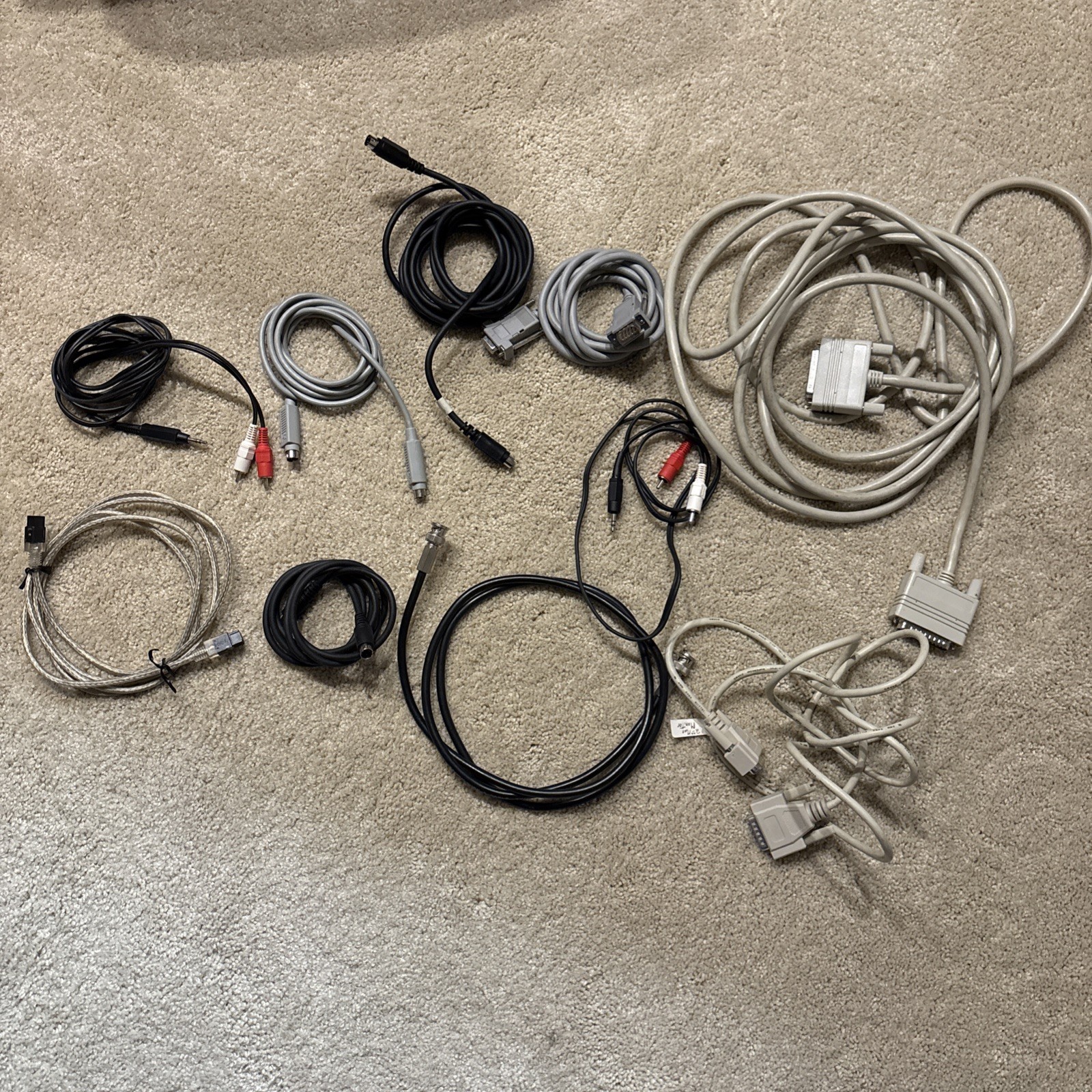 Lot Of (10) Computer & Audio Wire Connection Lot