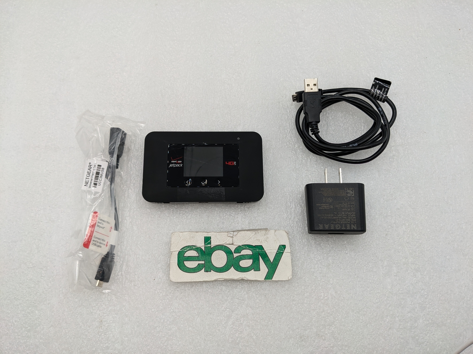 Netgear AirCard 791L Verizon Jetpack 4G LTE Hotspot with AC & USB Ext