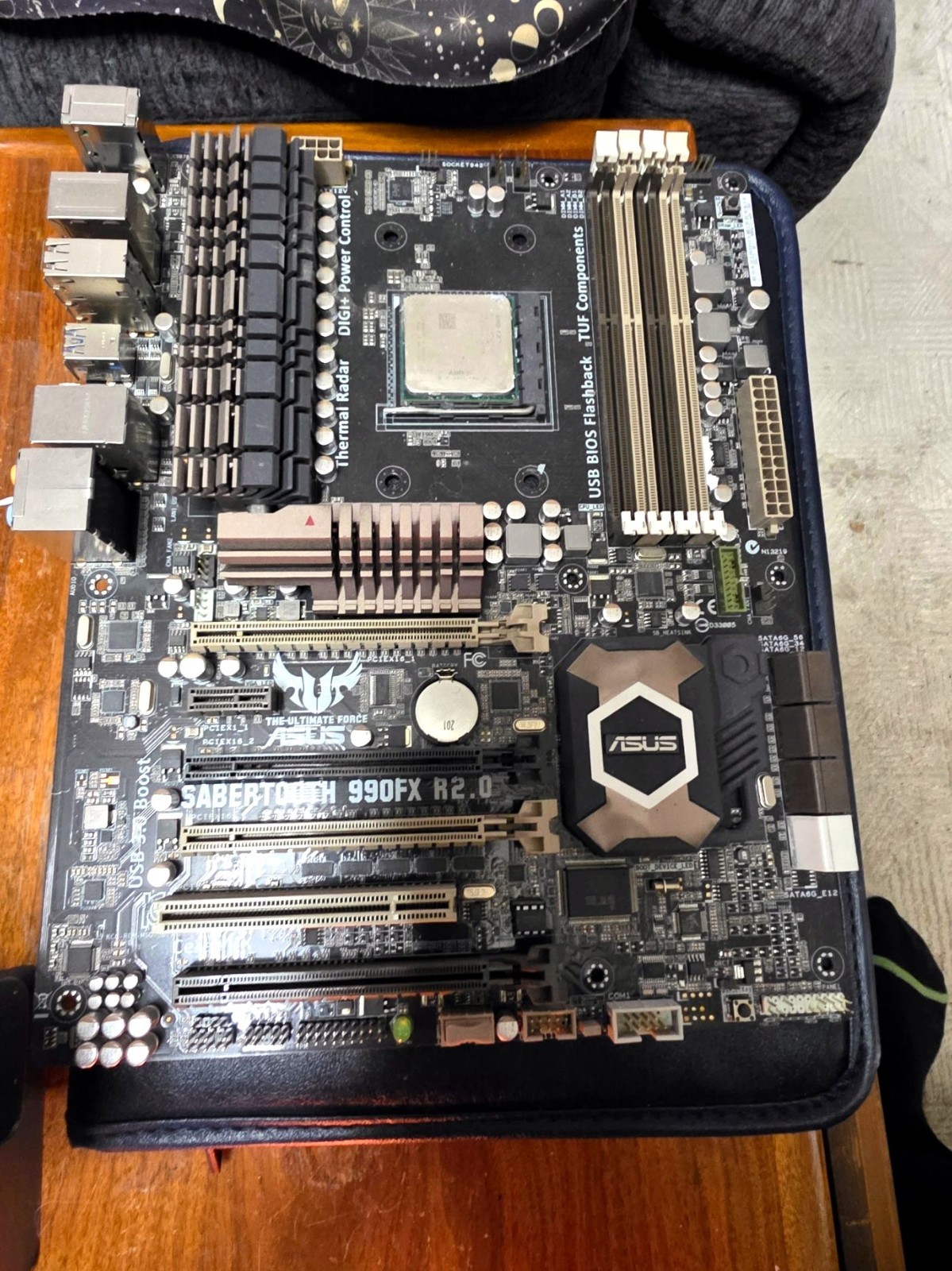ASUS Sabertooth 990FX R2.0 AM3+ Motherboard w/ AMD CPU - Untested - For Parts
