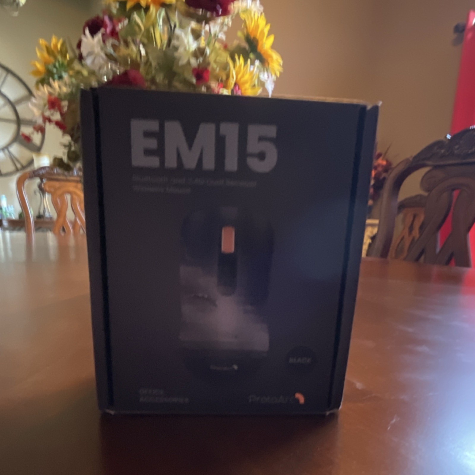 ProtoArc EM15 Wireless Mouse Bluetooth/USB, Rechargeable, Quiet Click, 2400 DPI