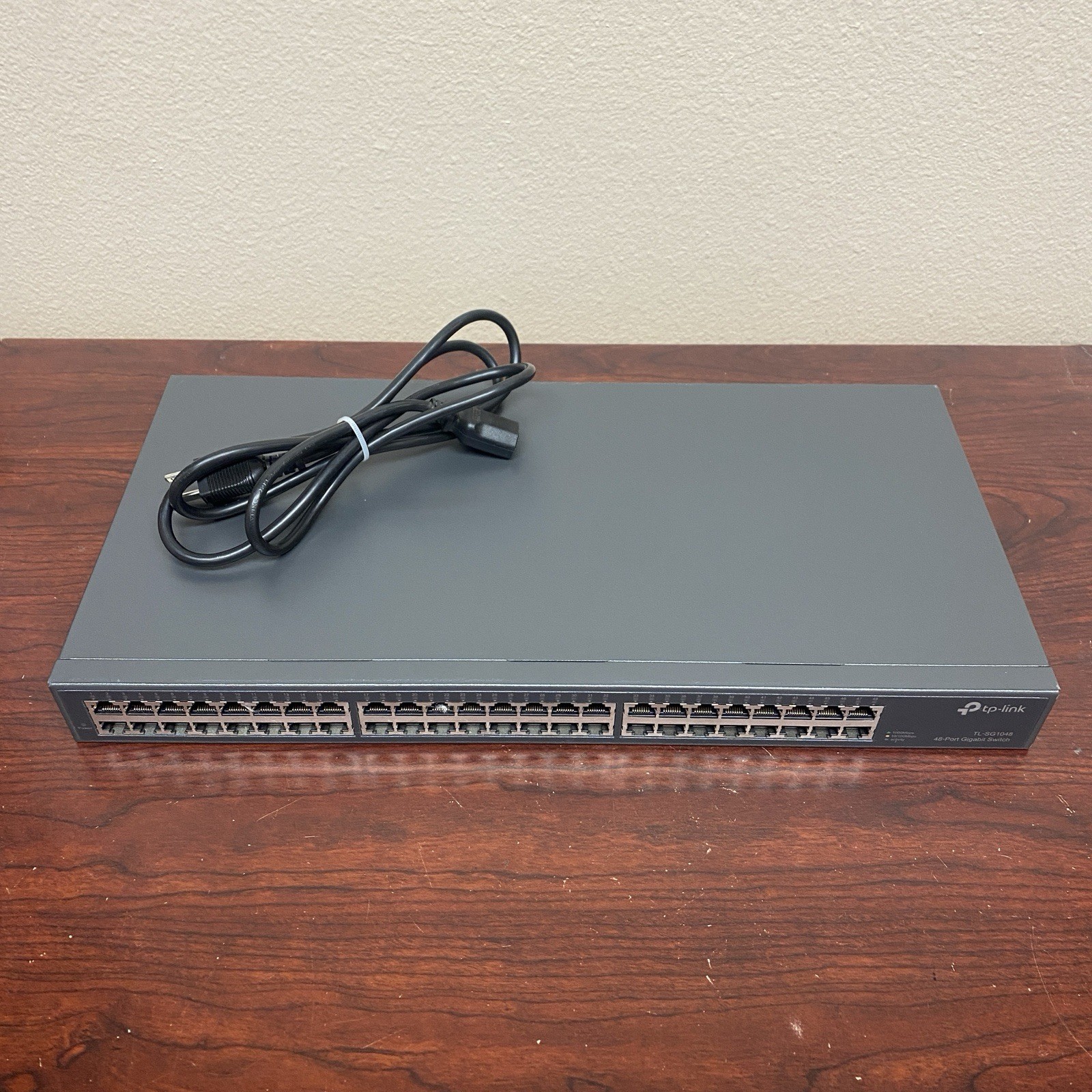 TP-Link TL-SG1048 48-Port Gigabit Rackmount Ethernet Switch V6.0 -Tested & Works