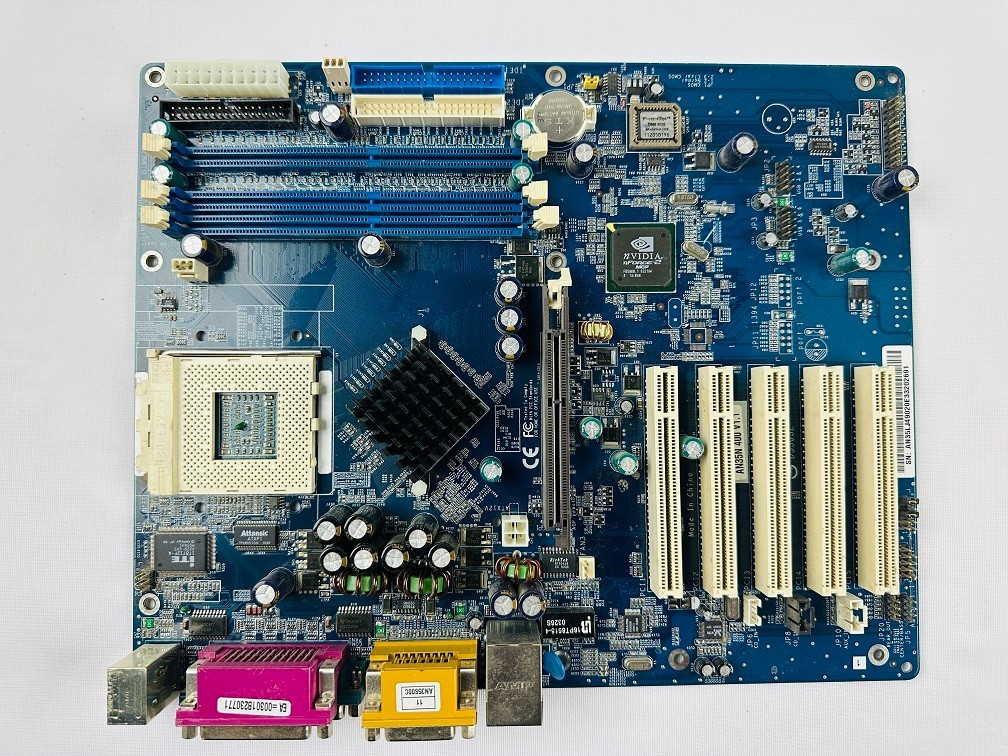 Shuttle AN35N 400 Motherboard
