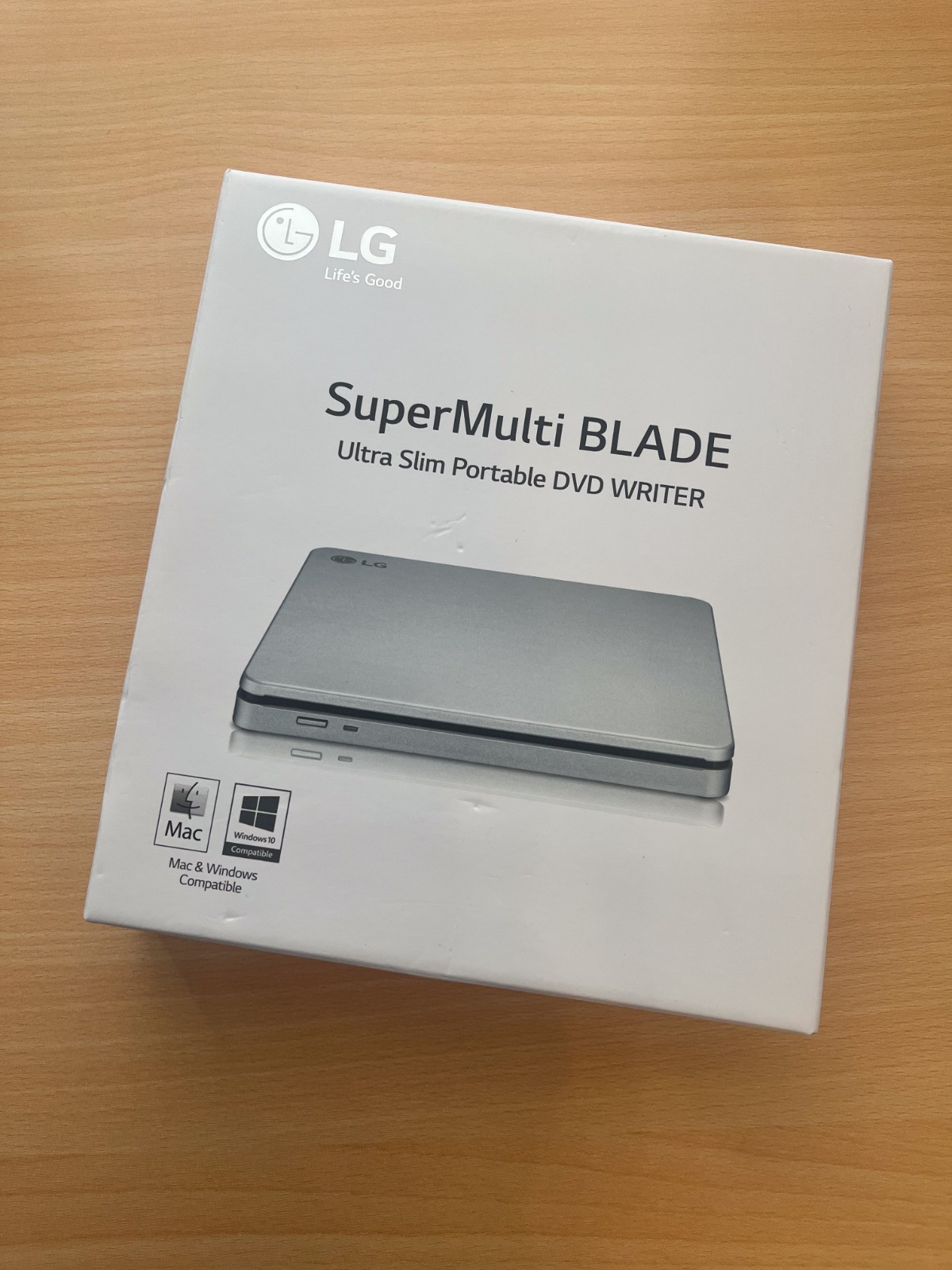LG SuperMulti Blade Ultra Slim Portable External DVD Writer AP70NS50