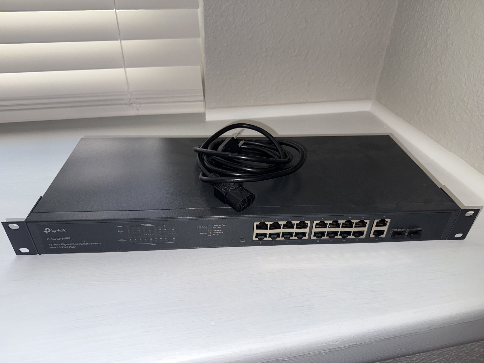 TP-Link TL-SG1218MPE 16 Port Gigabit Switch Easy Smart Managed 16 PoE+ @250W