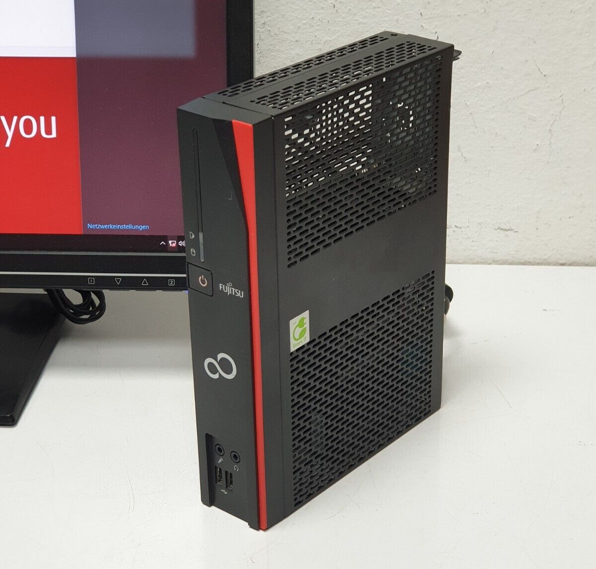 Fujitsu Futro Mini PC Windows 10 Computer 128GB SSD AMD 1.65GHz 8GB COM RS 232
