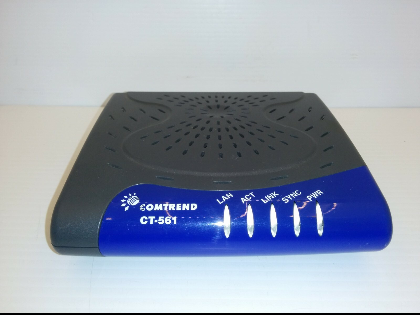 COMTREND MODEL CT-561 ADSL ETHERNET ROUTER (NO POWER ADAPTER)