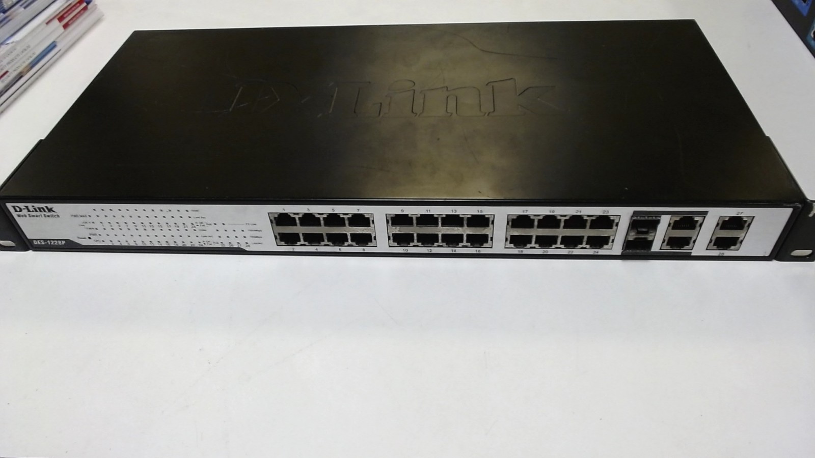 Open Box D-Link DES-1228 24 Port 10 100Mbps Web Smart Switch