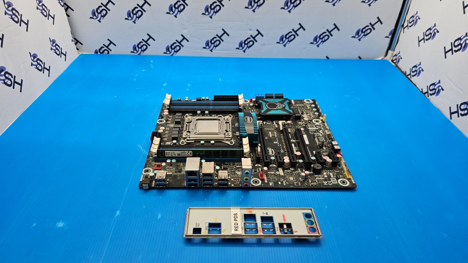 Intel DX79TO ATX LGA2011 Motherboard + i7-3820 CPU + RAM + IO Shield