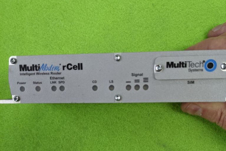 MultiTech Systems MultiModem rCell Intelligent Wireless Router MTCBA-H4-EN2