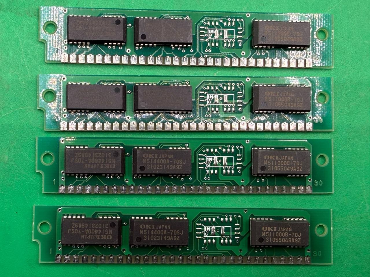 Lot of 4 OKI Japan 30-Pin SIMM RAM Memory Modules MSC23109-70DS3 EN