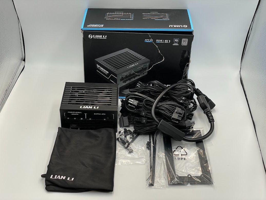 Lian Li SP850 850 Watt 80 Plus Platinum SFX Fully Modular Power Supply (Black) 