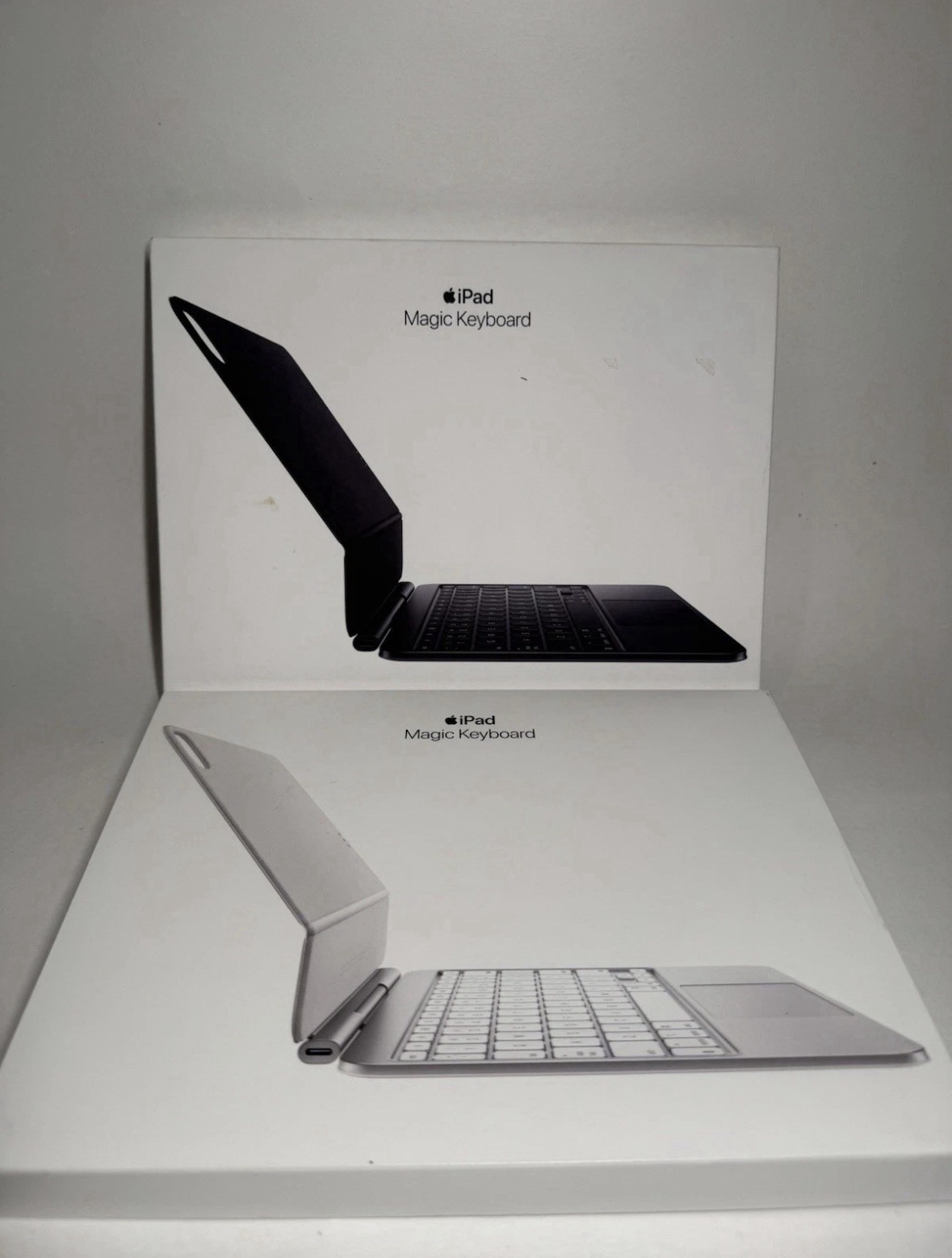 Lot of 2 Apple Magic Keyboard iPad Pro 11” M4 White & Black - Excellent
