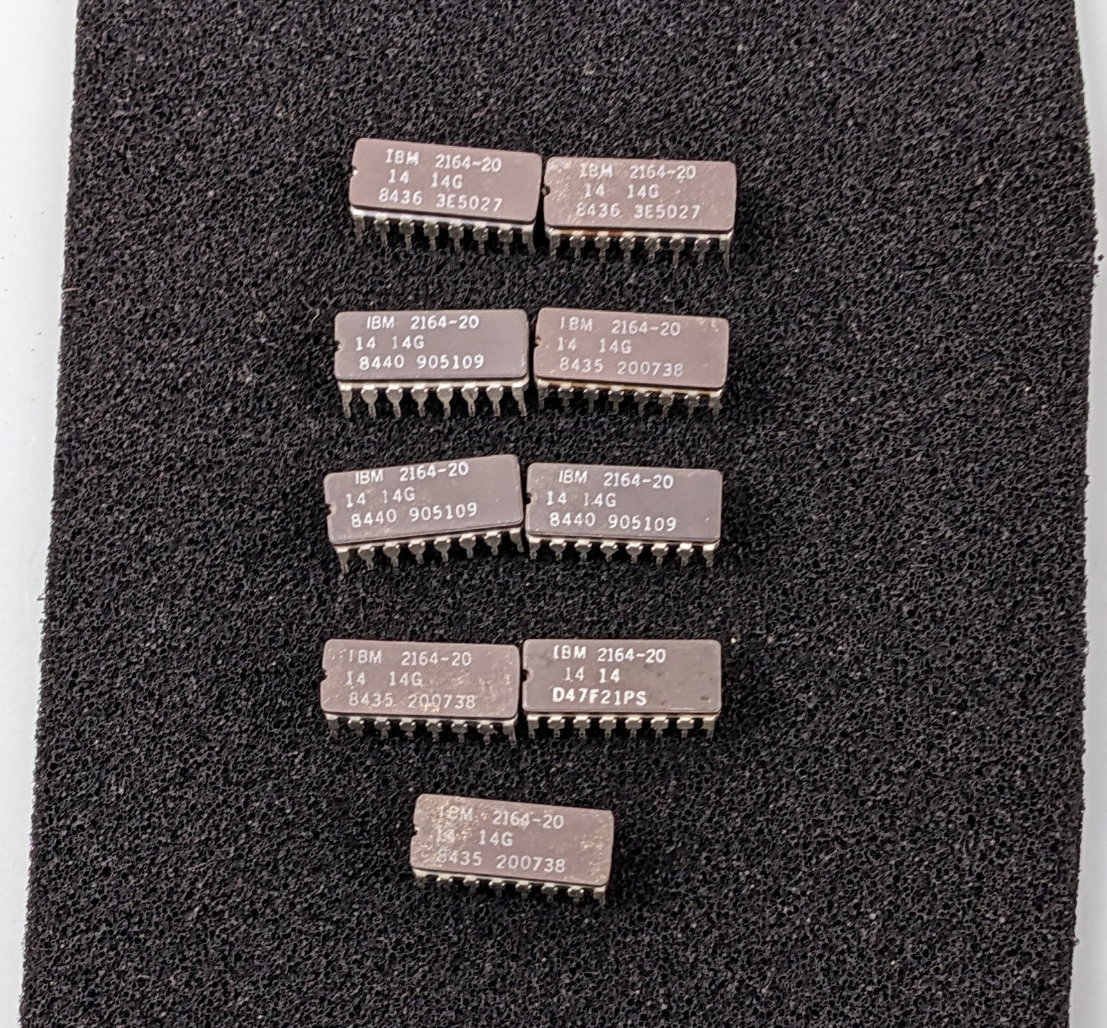 (9) IBM PC XT 64KBit RAM memory chips (~4164) IBM 2164-20 ~ 64K Memory Upgrade