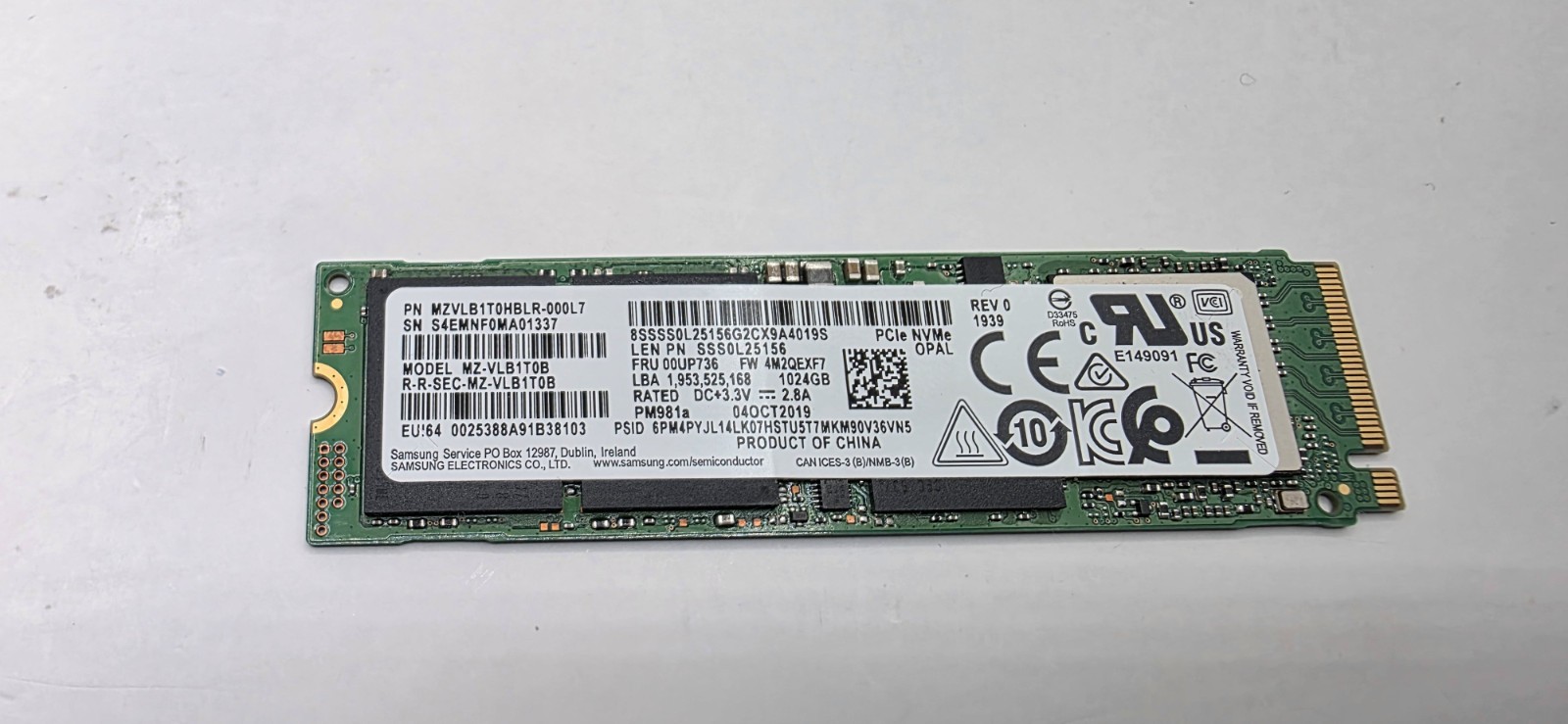 SAMSUNG PM981a 1TB M.2 NVMe PCIe SSD MZ-VLB1T0B OPAL 1024GB