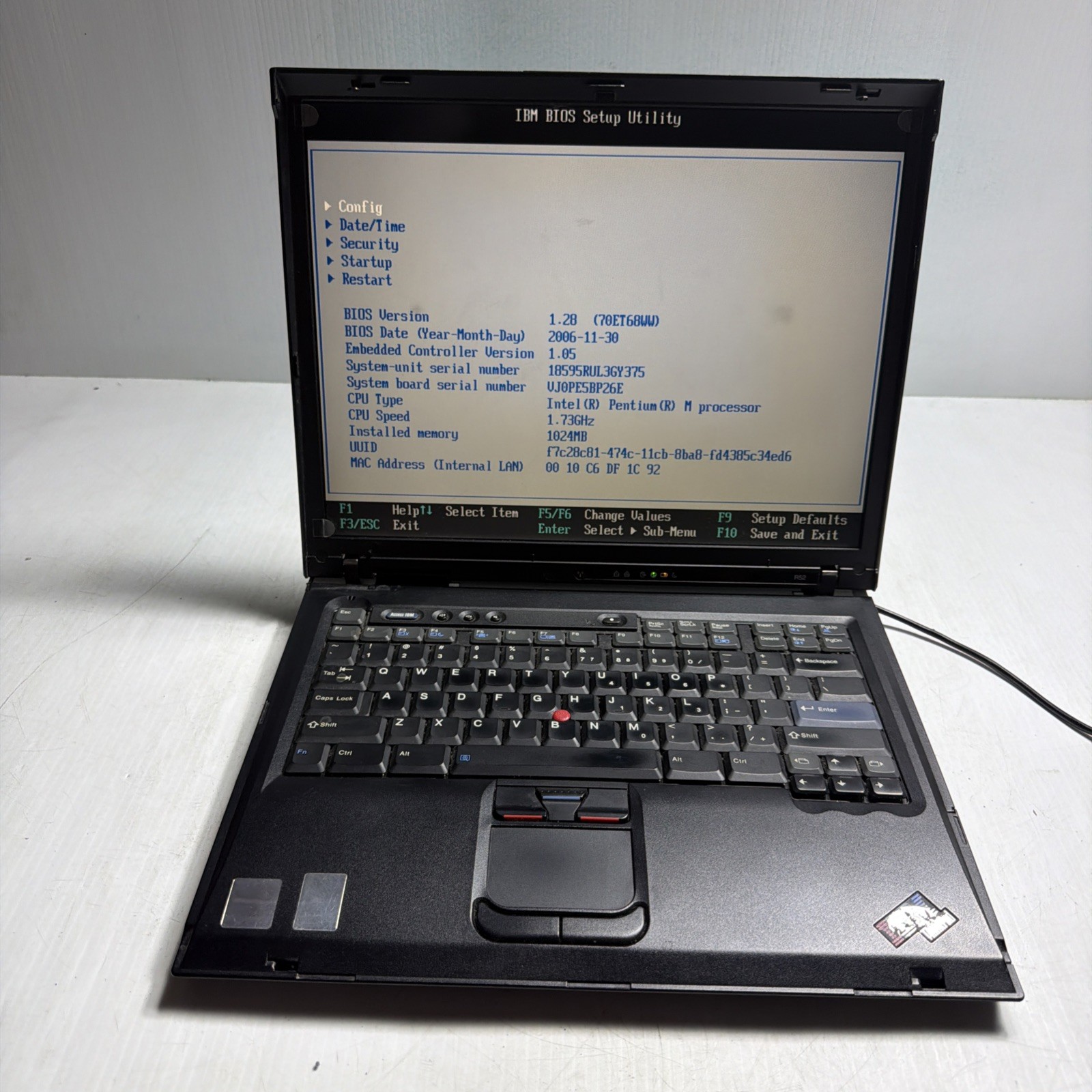 IBM Thinkpad R52 15" Laptop Pentium M 1gb Ram NO Drives Boots Bios