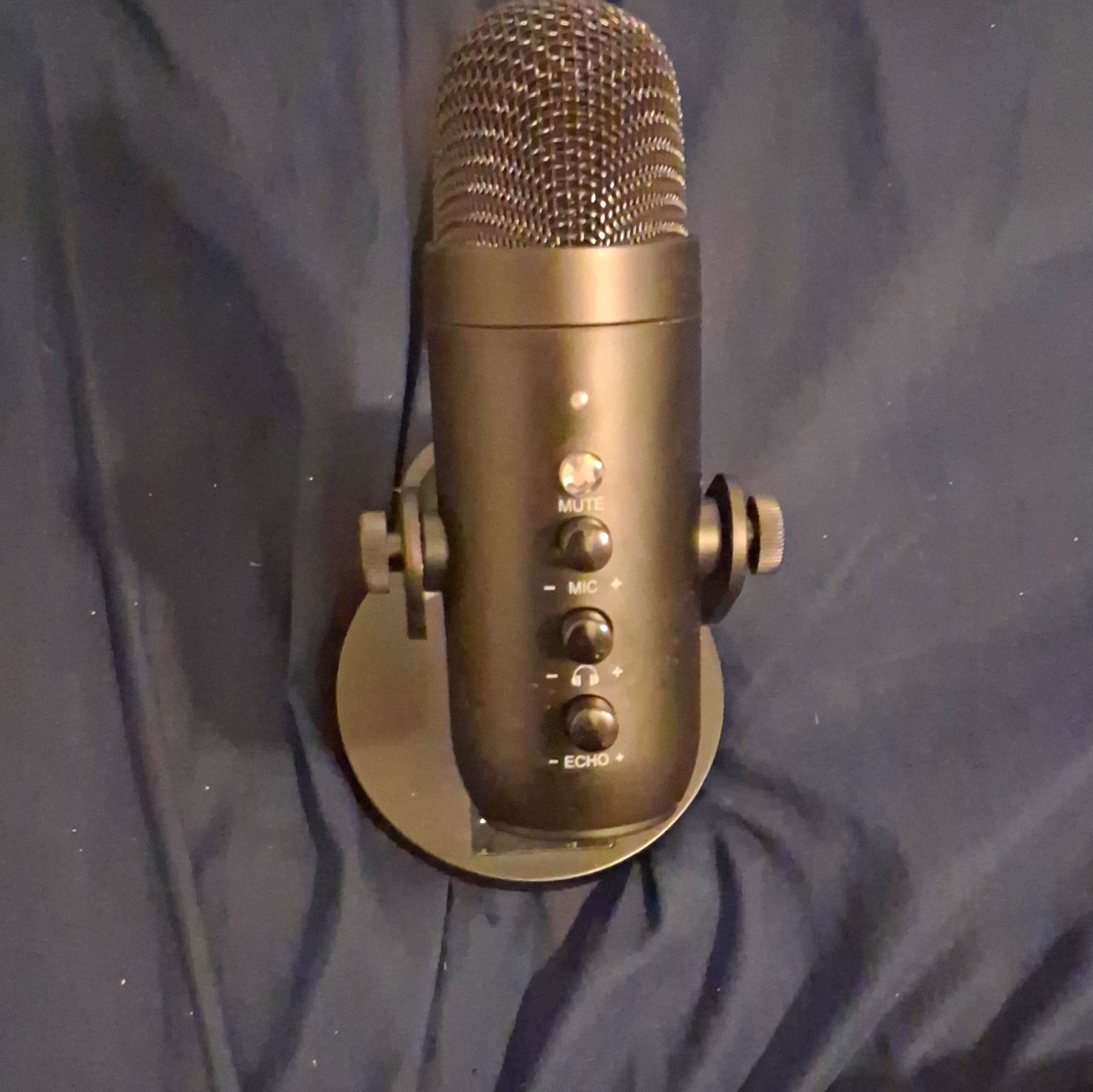 ZealSound USB Wired Condenser Microphone w/ Desktop Stand Mute Switch Black