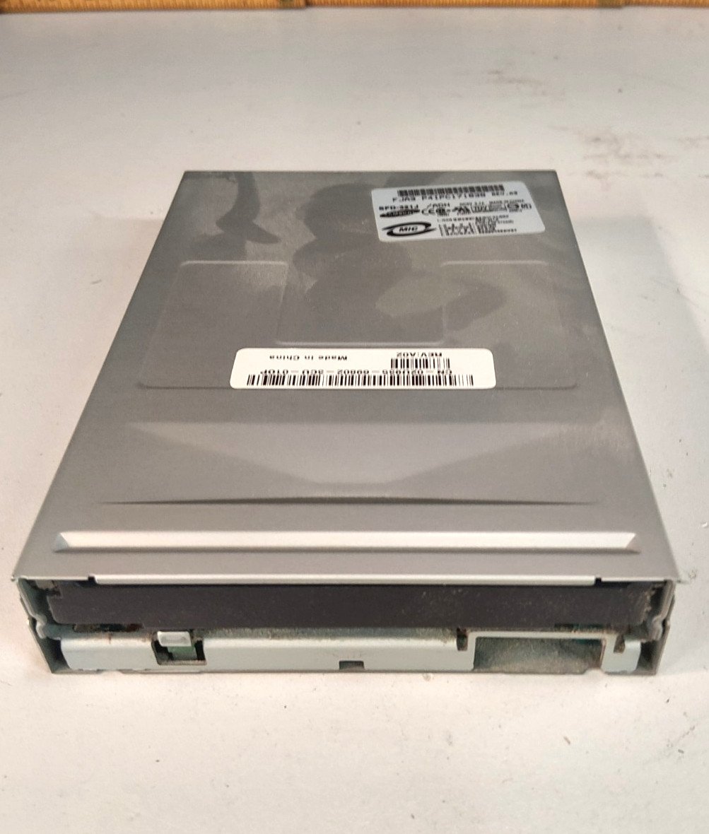 SAMSUNG 3.5 1.44MB Internal Floppy Drive SFD-321J