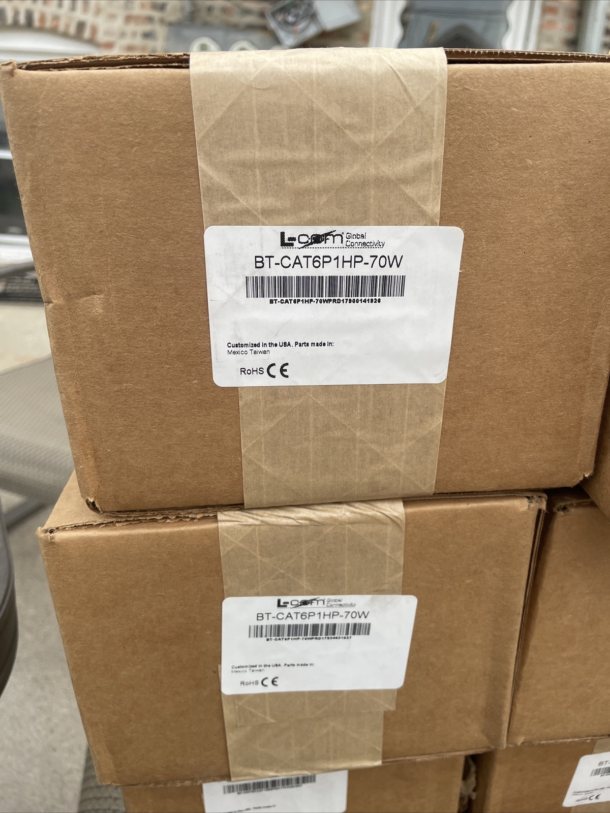 L-com BT-CAT6-P1-HP Midspan/Injector Kit with 48VDC @ 70 W Power Supply