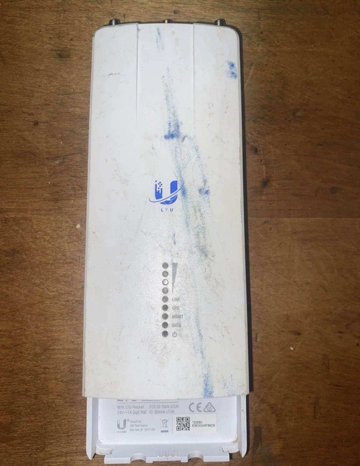 Ubiquiti LTU-Rocket UISP 5GHz PtMP BaseStation Radio - Used Working