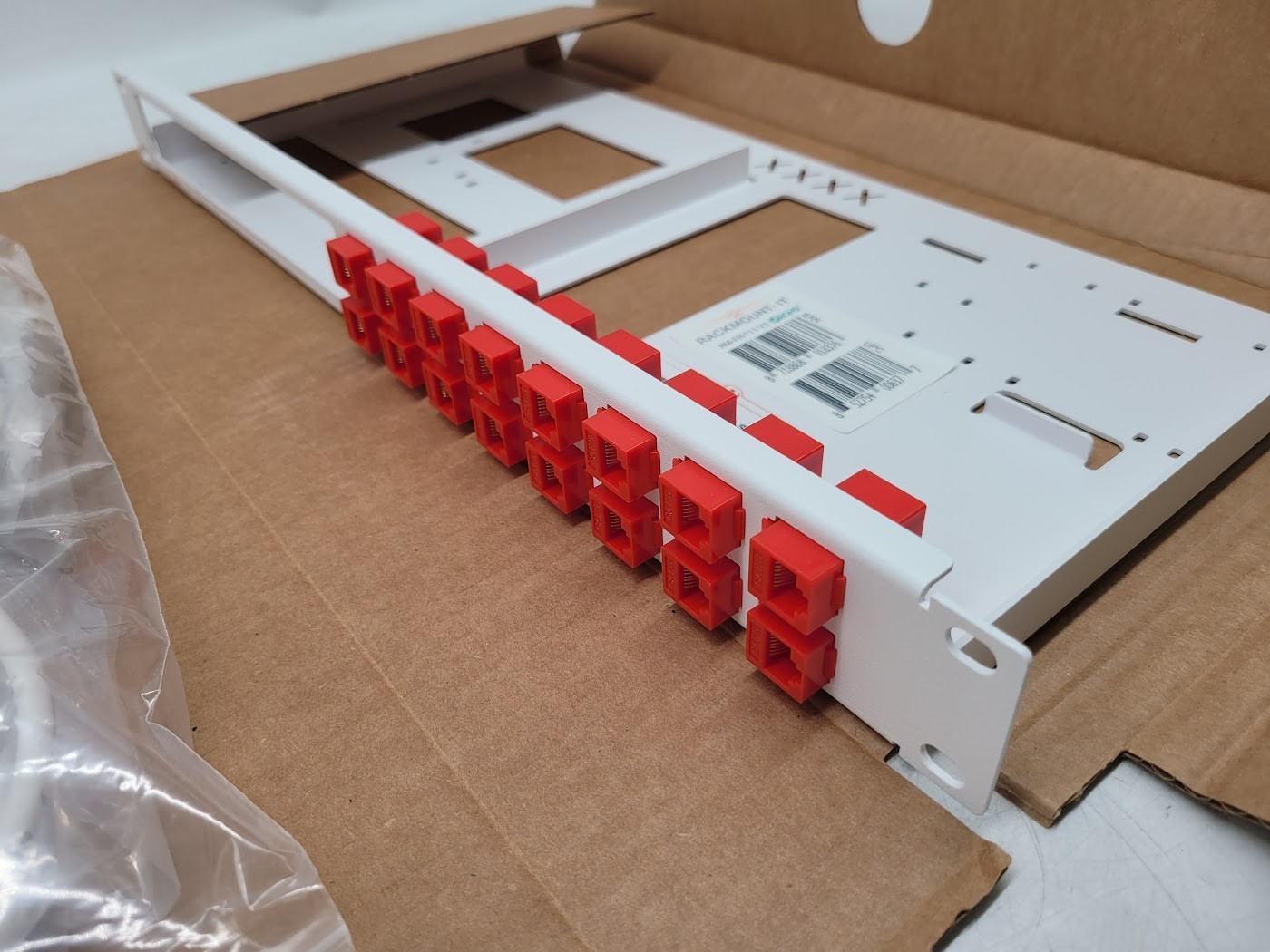 RACKMOUNT IT HARDWARE RM-FR-T11 Rackmount.IT