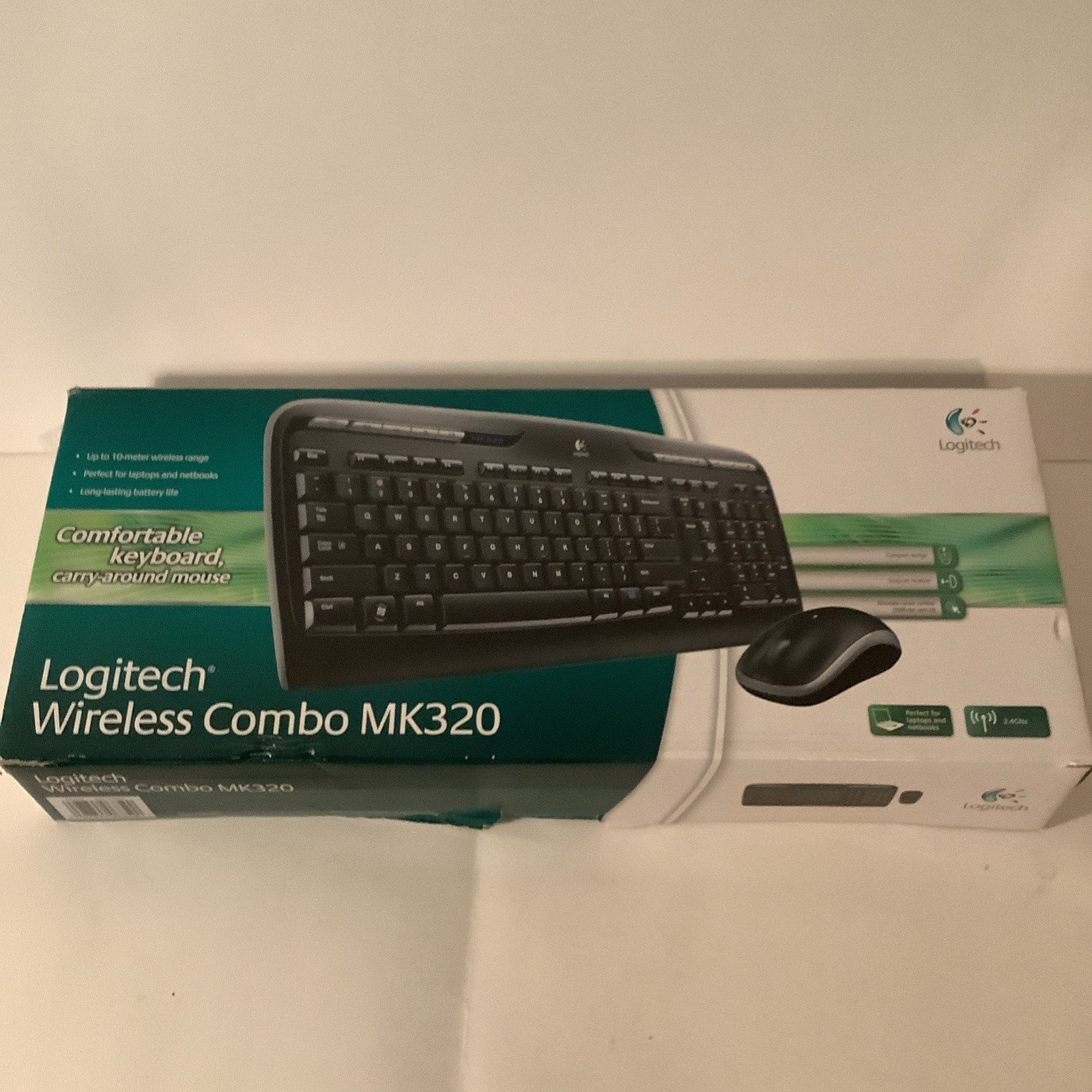 Logitech MK320 (920002836) Wireless Keyboard and Mouse Combo. NEW