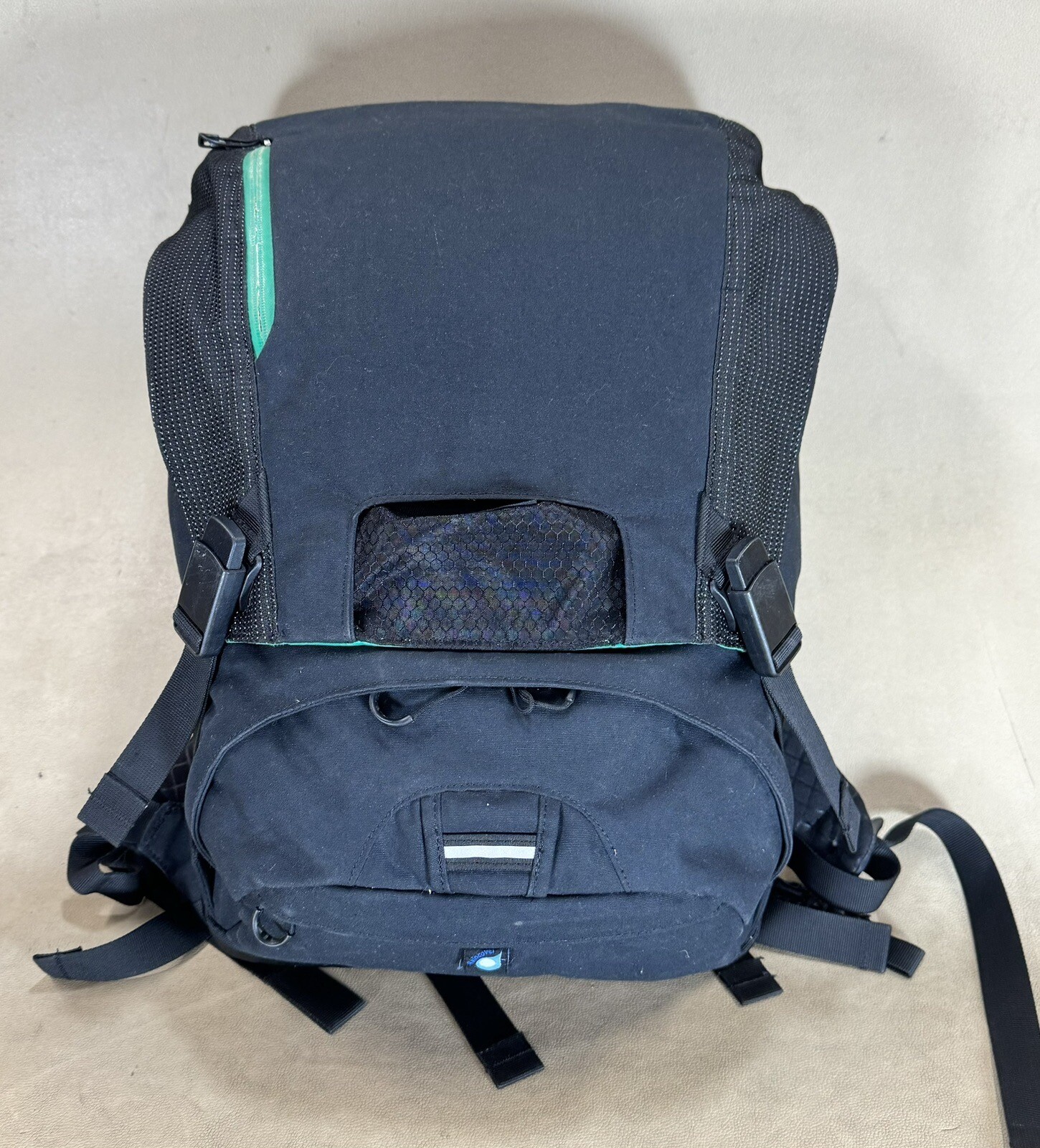 Osprey Commuter Padded Laptop Backpack Carry On Luggage