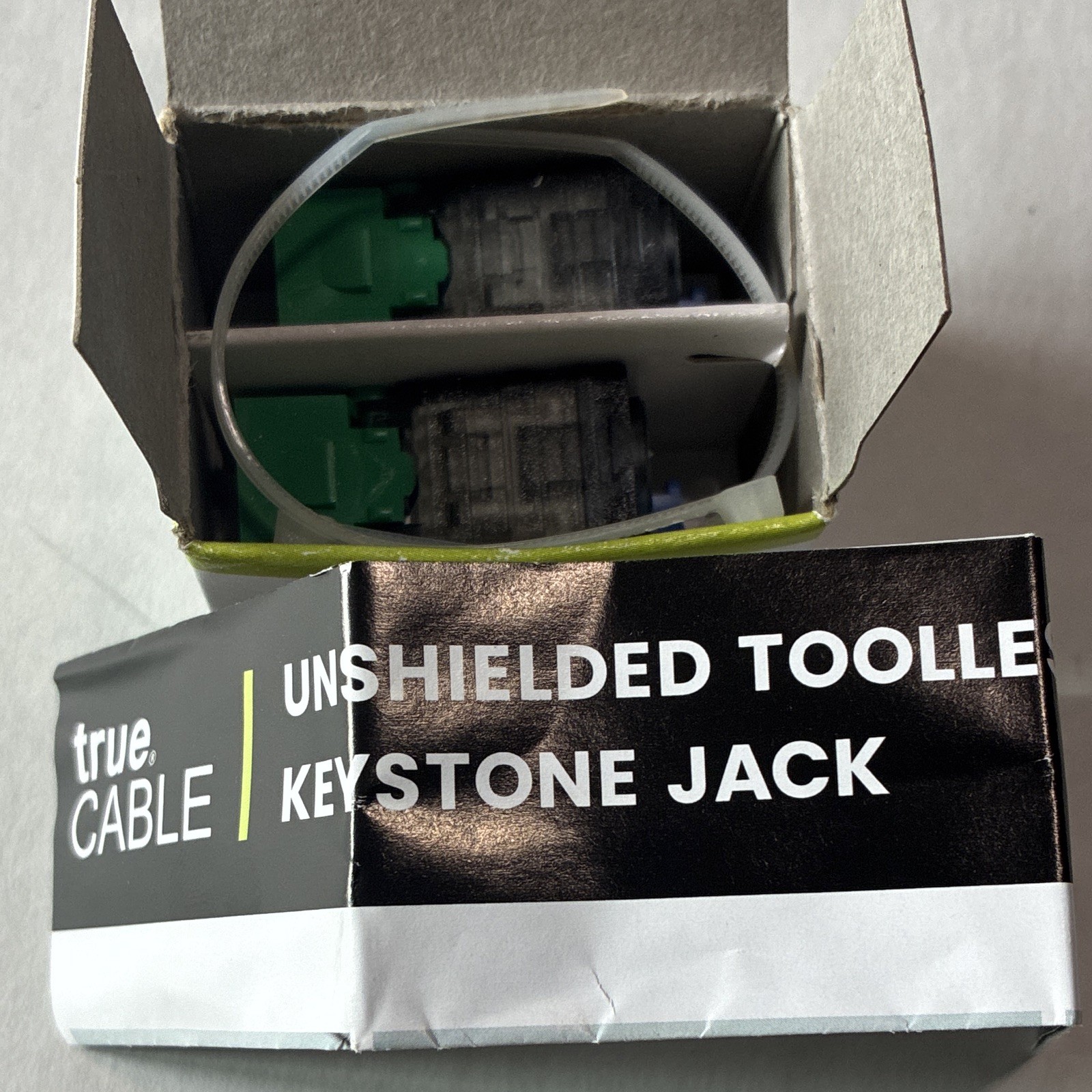 trueCABLE Cat5e RJ-45 Toolless Unshielded Keystone Jack Green 2-Pack