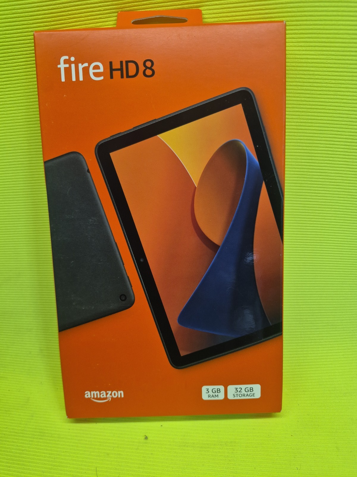Amazon Fire HD 8 Latest 2024 8" HD tablet with Wi-Fi 3GB / 32 GB, Black,  New ne
