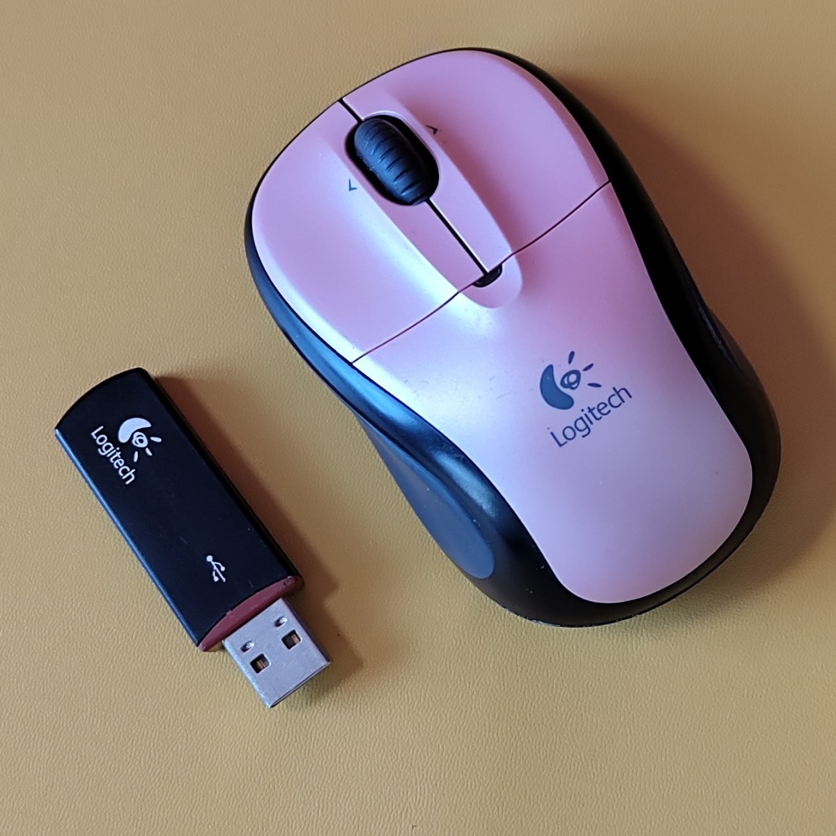Nice Logitech Wireless Portable Laser Mouse ( Pink)