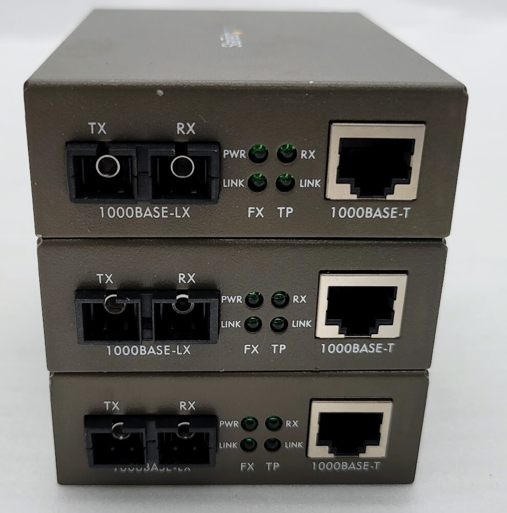 startech Gigabit SM Fiber Ethernet Converter SC15KM MCMGBSC15
