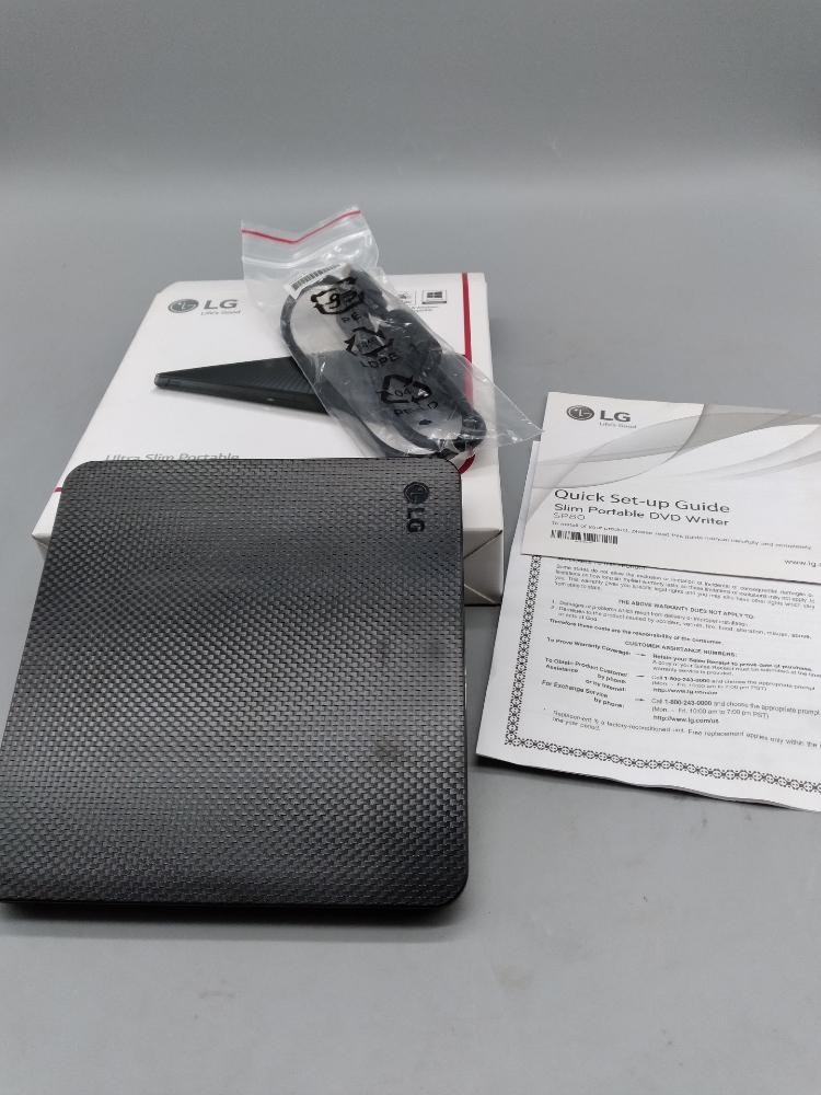 NEW LG Electronics SP80NB60 Ultra Slim Portable DVD Writer 